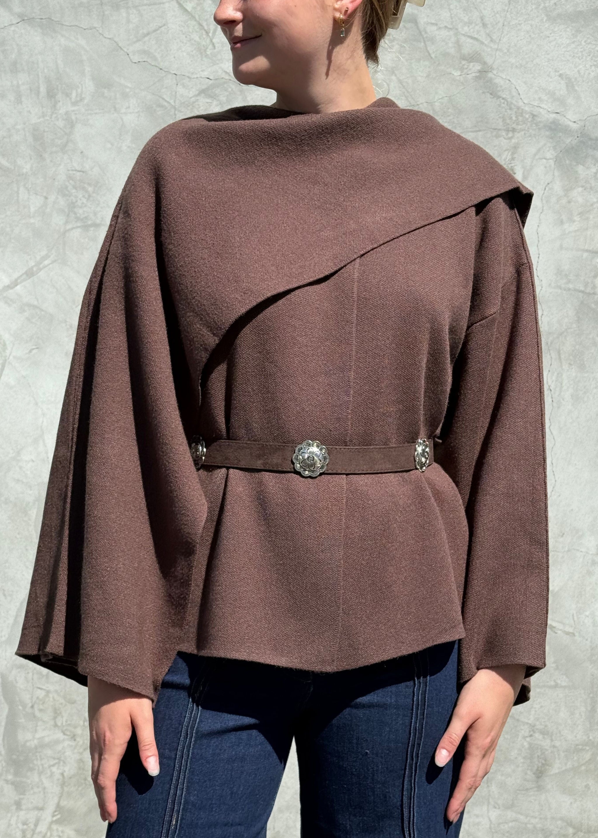 ジャケット・アウター WOOL GABARDINE ASYMMETRIC CAPE-JACKET WOOL GABARDINE ASYMMETRIC CAPE-JACKET Asymmetric Wool Cape - Black